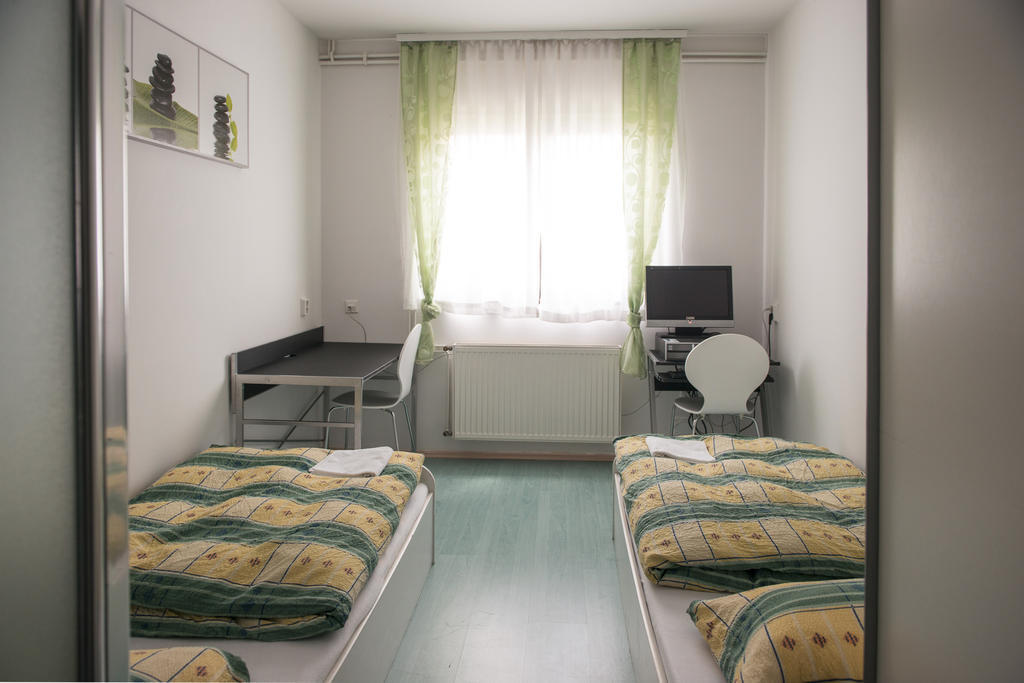 Hostel M Maribor Ruang foto